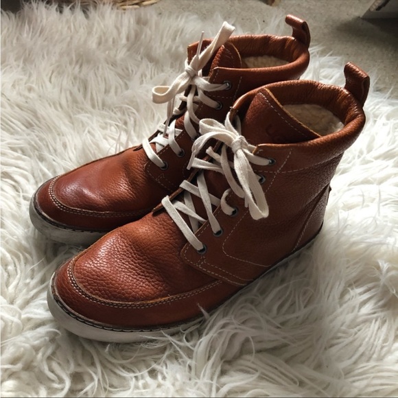 UGG Leather Shearling Sneaker Boots 8.5 - Picture 5 of 9
